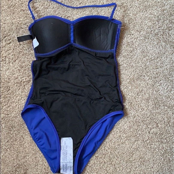 La Blanca Island Goddess Ruched Bandeau Swimsuit - Picture 11 of 11